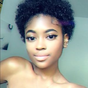 Meet your Posher, Simaya